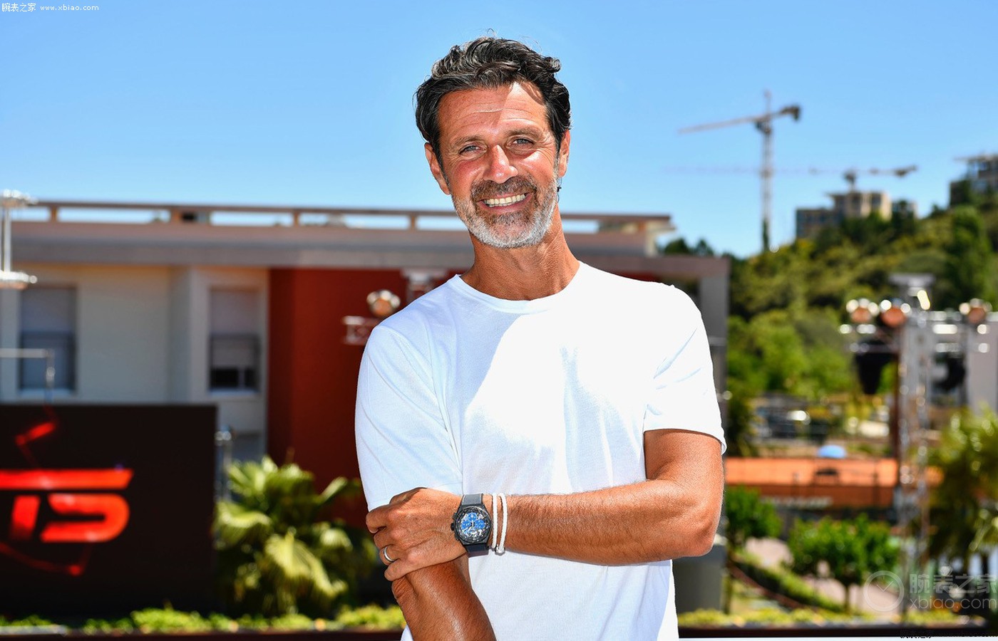 也为球队奠 也为球队奠