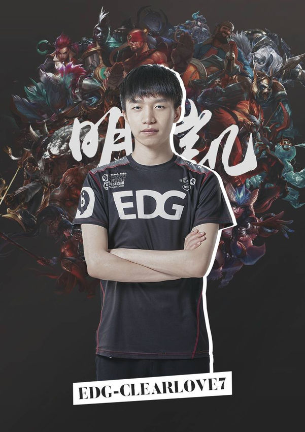 己的反应速 己的反应速